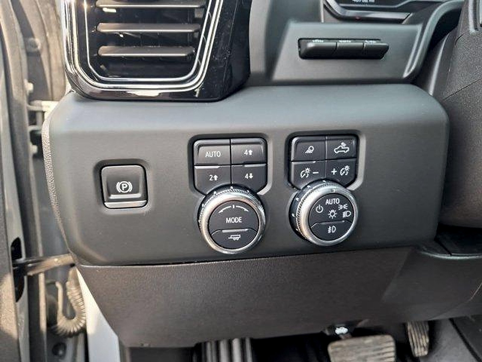 Certified 2024 GMC Sierra 1500 AT4X AWD/4WD image 18