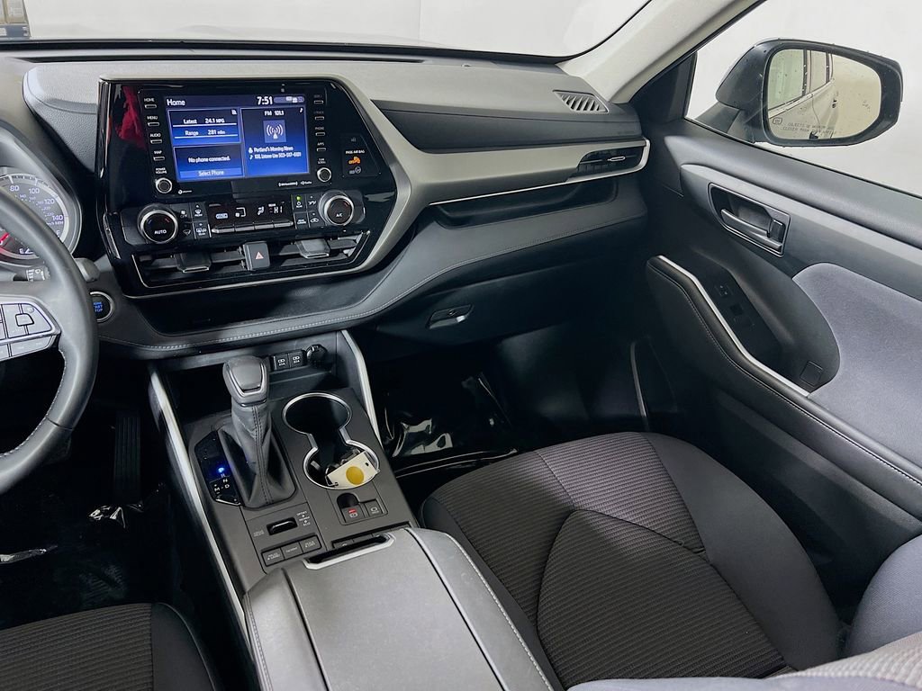 Certified 2020 Toyota Highlander LE AWD/4WD image 21