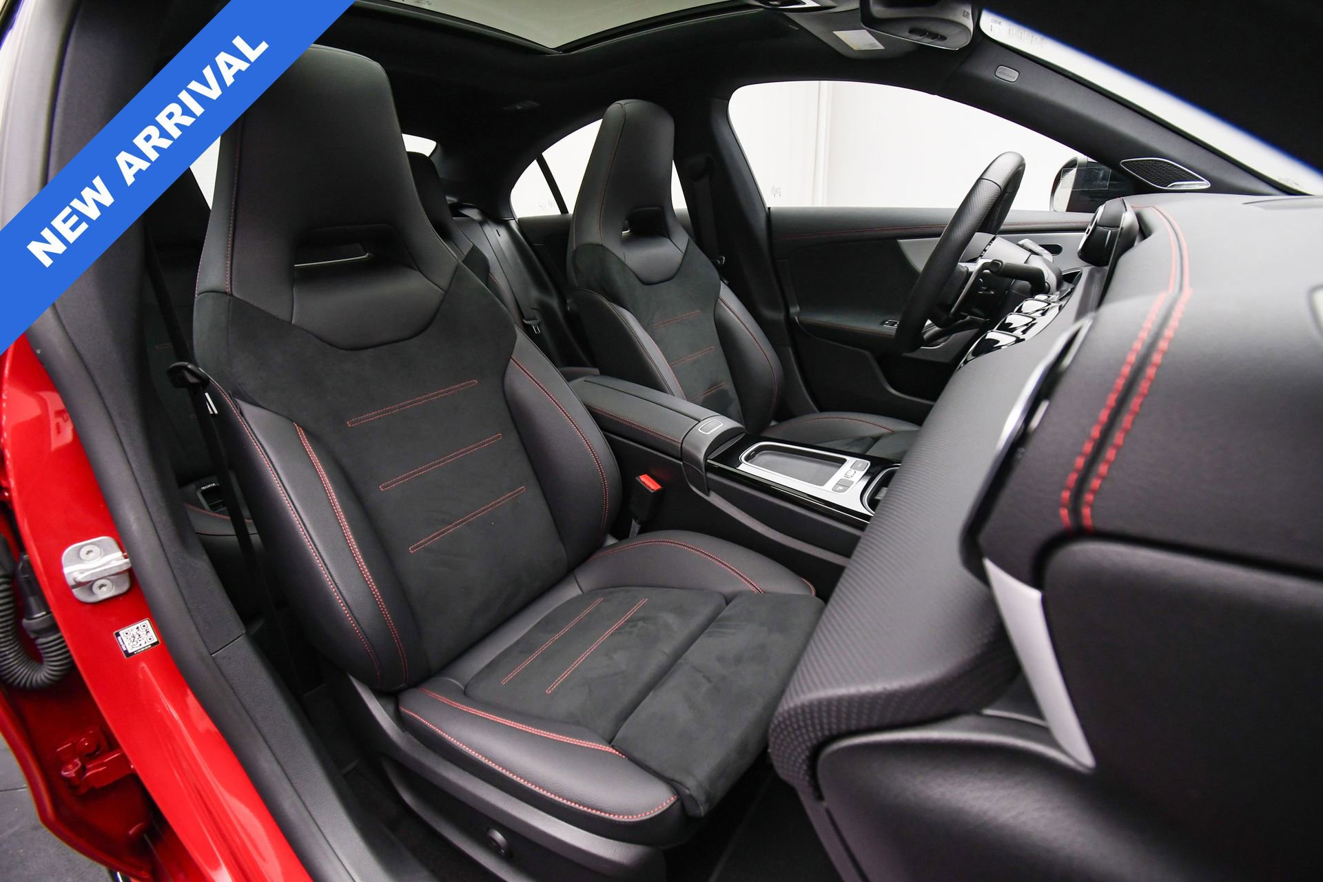 Used 2025 Mercedes-Benz CLA 35 AMG 4MATIC image 16