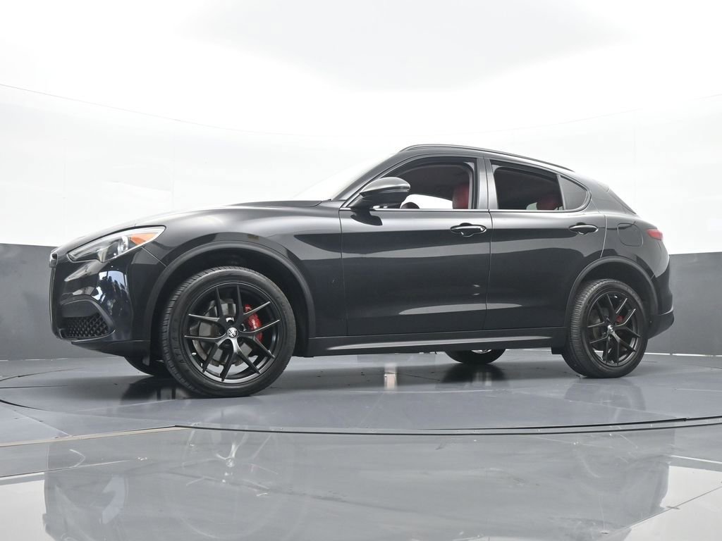 Used 2019 Alfa Romeo Stelvio w/ Nero Edizione image 56
