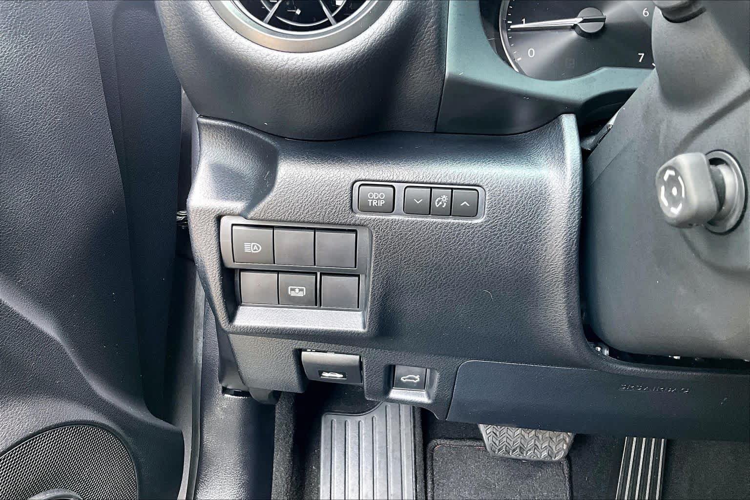 Used 2025 Lexus IS 300 w/ Premium Package RWD image 34