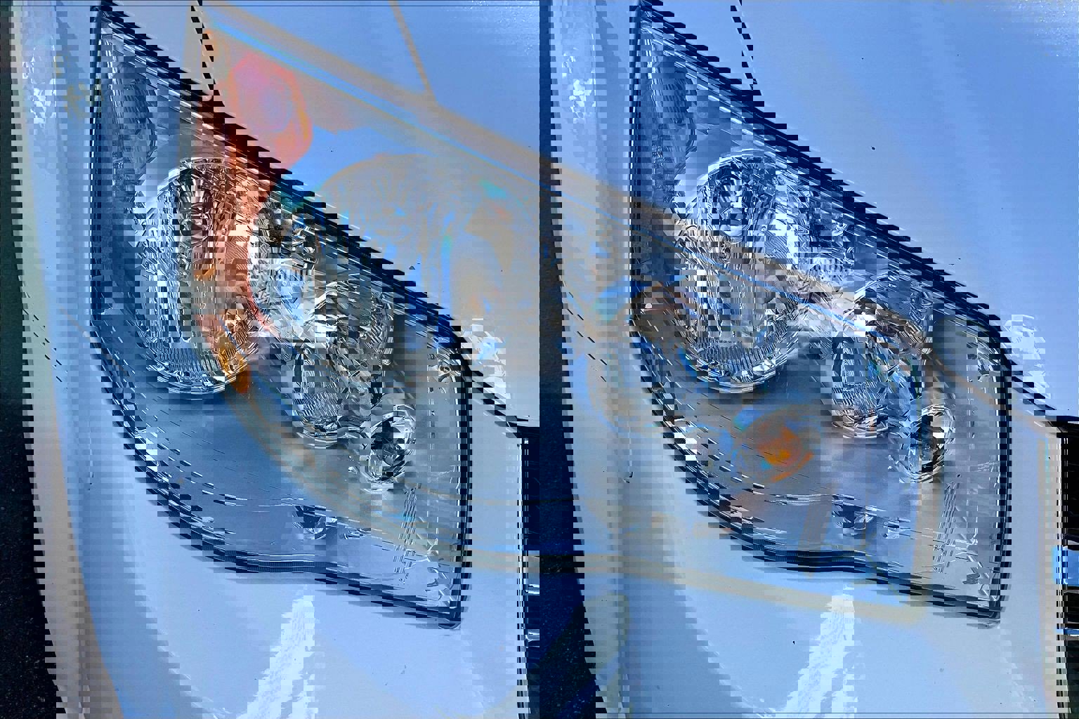 Used 2018 Dodge Grand Caravan SE w/ UConnect Hands-Free Group image 27