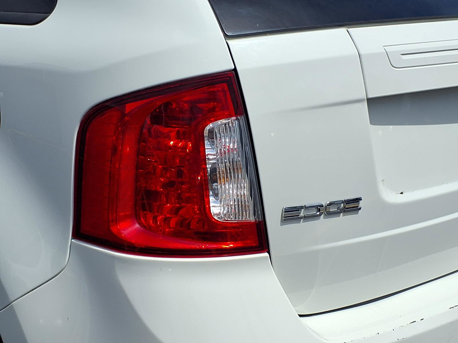Used 2013 Ford Edge SE FWD image 19