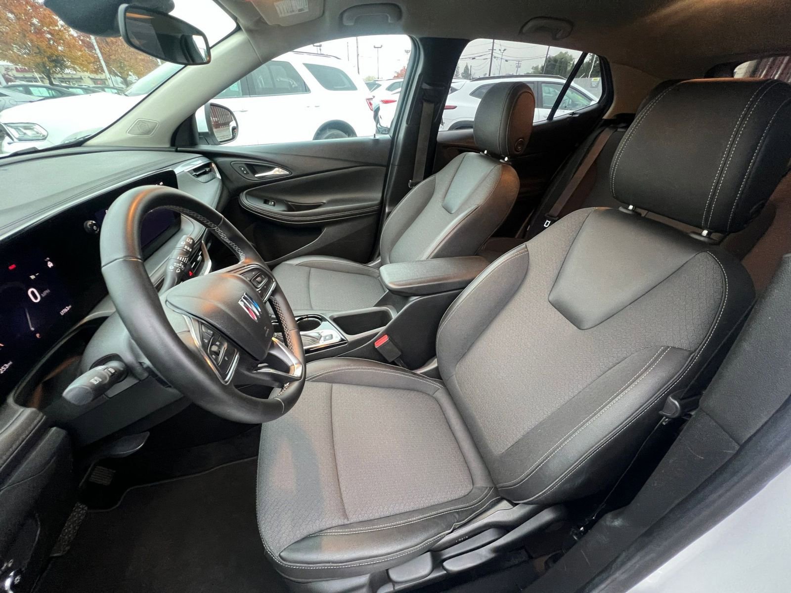 Used 2025 Buick Encore GX Preferred image 36
