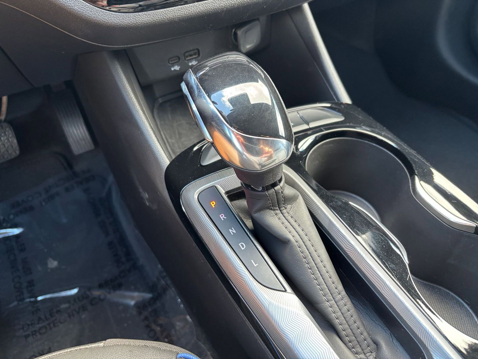 Used 2025 Buick Envista Sport Touring image 41