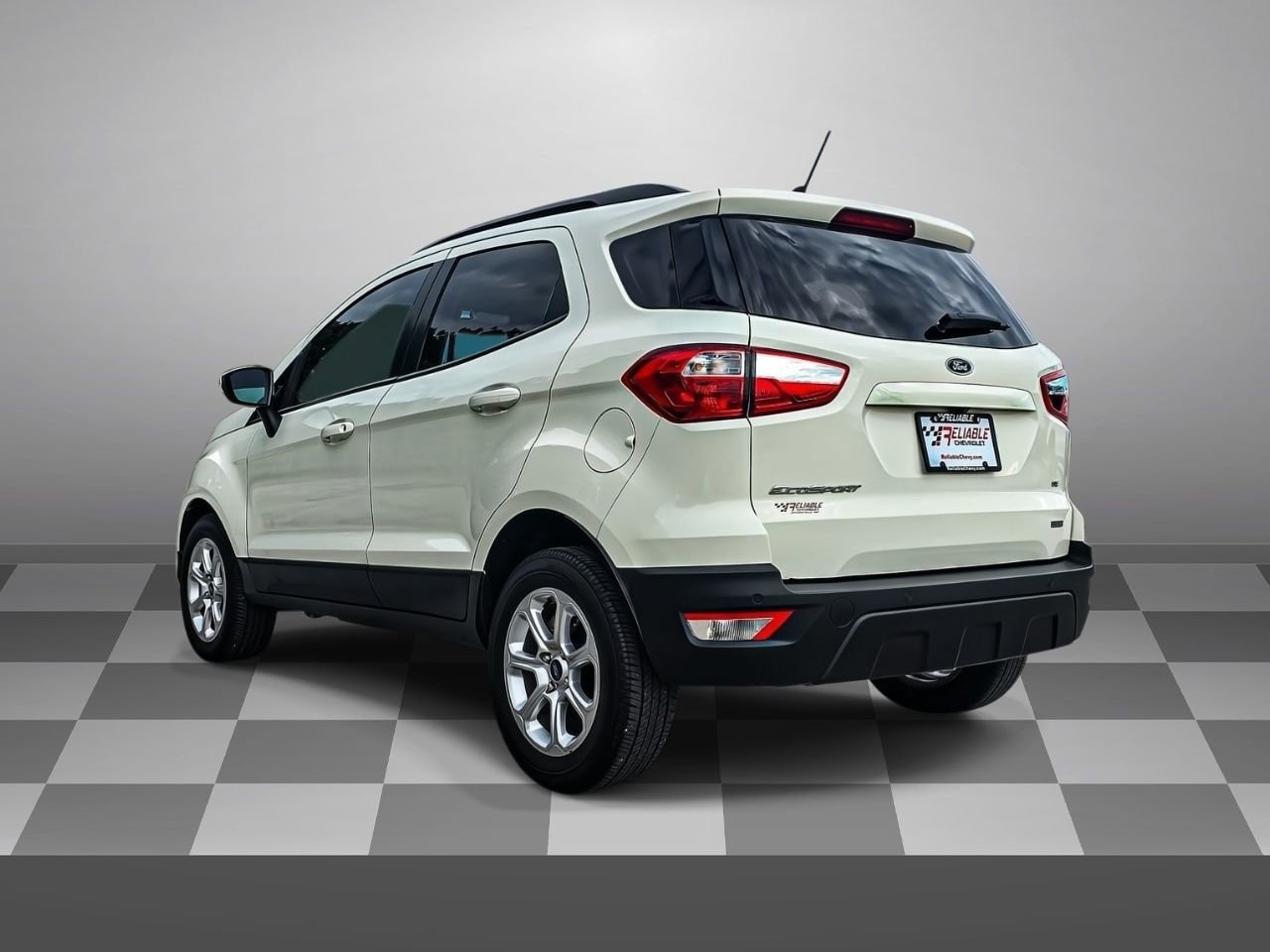 Used 2020 Ford EcoSport SE w/ SE Convenience Package FWD image 4
