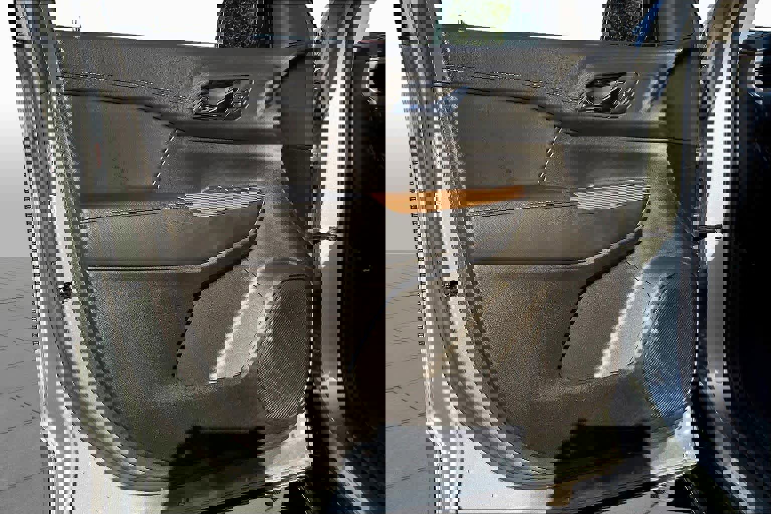 Used 2023 GMC Acadia SLE w/ Elevation Edition image 20