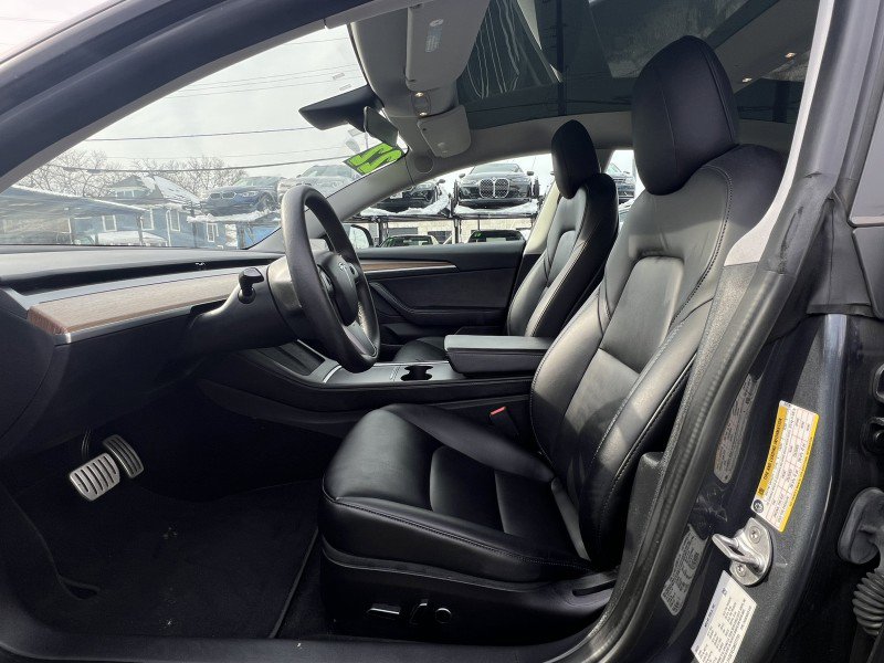 Used 2022 Tesla Model 3 Performance image 17