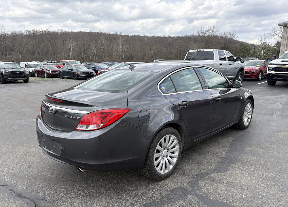 Used 2011 Buick Regal CXL Turbo w/ TO2 Preferred Equipment Group image 3