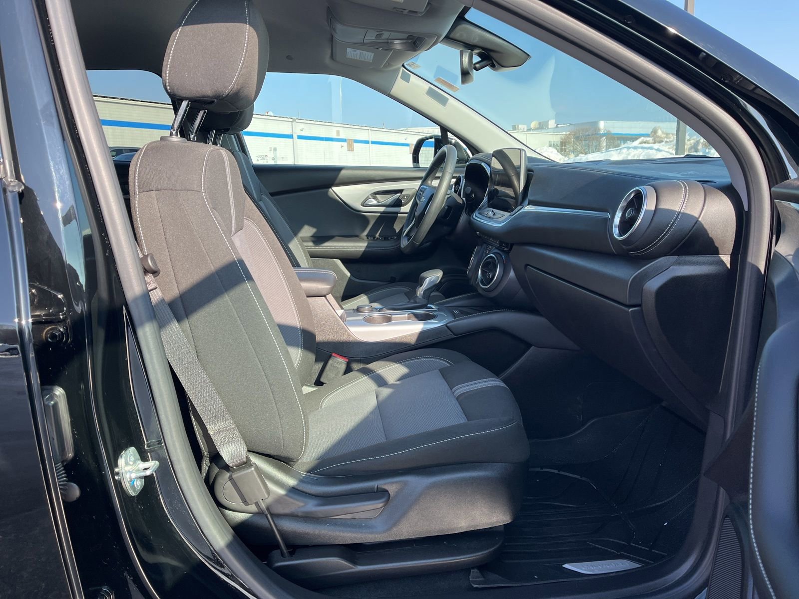 New 2025 Chevrolet Blazer LT w/ Convenience Package AWD/4WD image 18