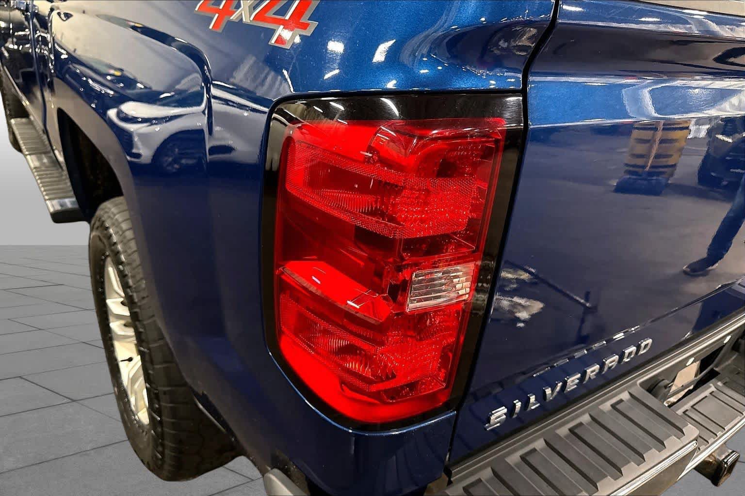 Used 2019 Chevrolet Silverado 1500 LT w/ All Star Edition AWD/4WD image 29
