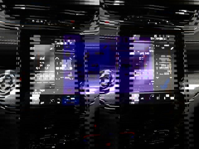 Used 2022 Jeep Grand Cherokee Laredo image 27