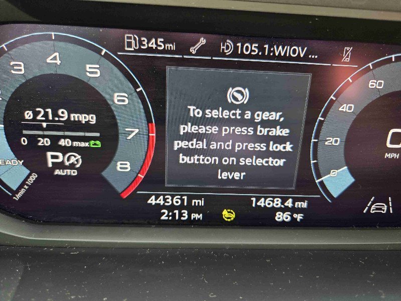 Used 2023 Audi Q3 2.0T Premium image 18