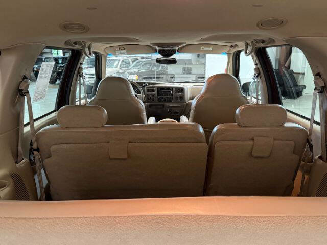 Used 2001 Ford Excursion Limited AWD/4WD image 17