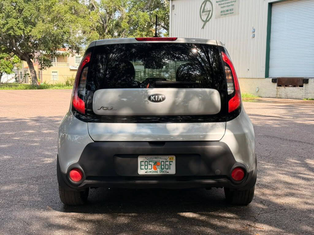 Used 2014 Kia Soul FWD image 5