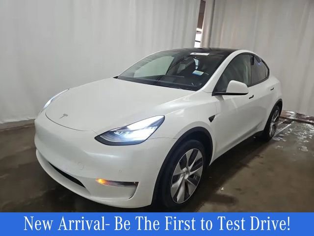 Used 2021 Tesla Model Y Long Range AWD/4WD image 1