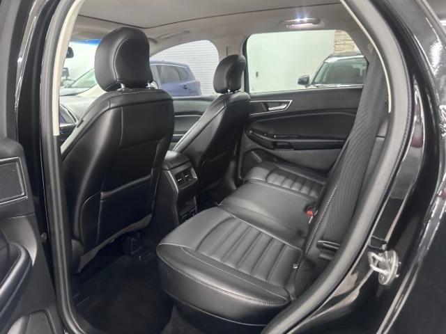 Used 2017 Ford Edge SEL w/ Equipment Group 201A AWD/4WD image 9