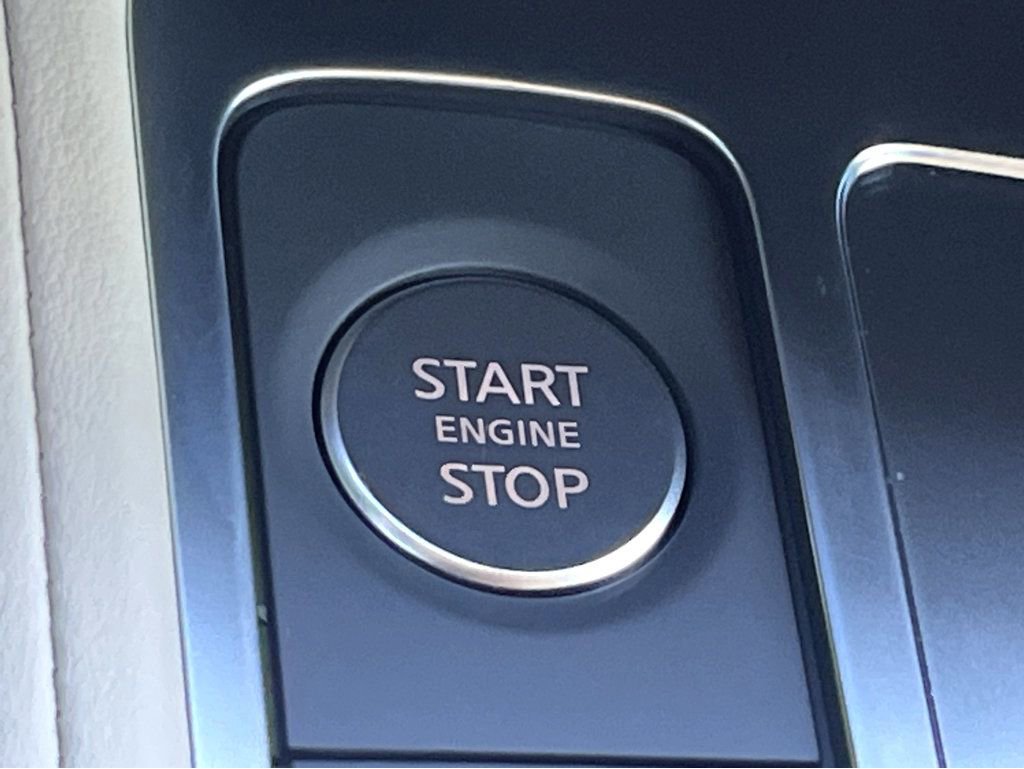 Certified 2025 INFINITI QX60 Pure image 12