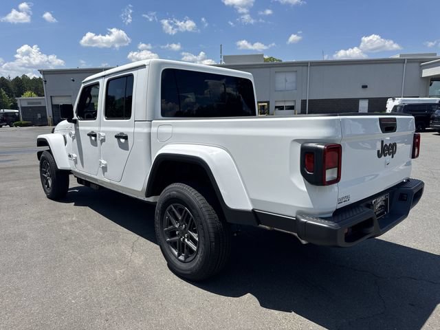 New 2026 Jeep Gladiator Sport AWD/4WD image 11