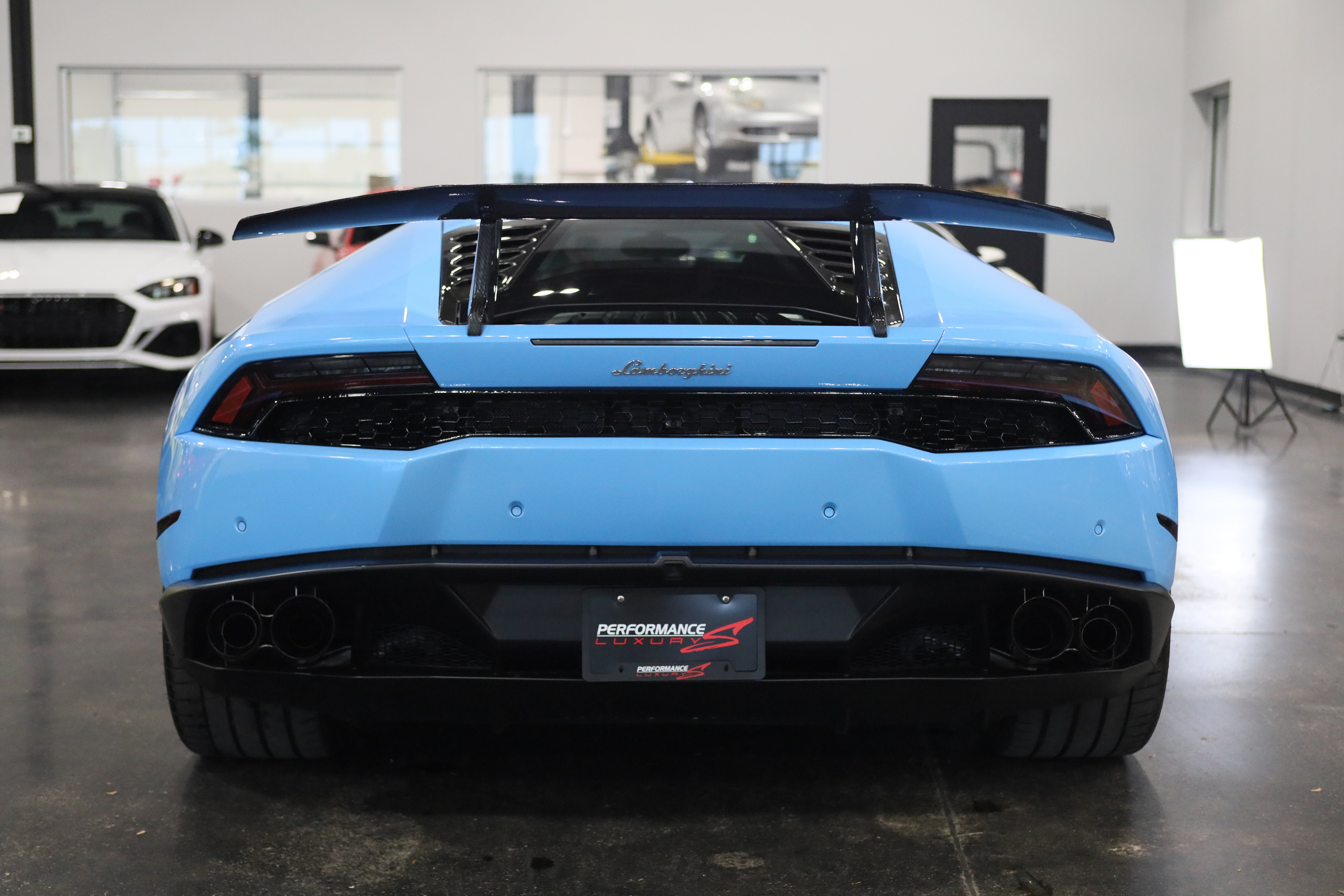 Used 2016 Lamborghini Huracan LP 610-4 Avio AWD/4WD image 4