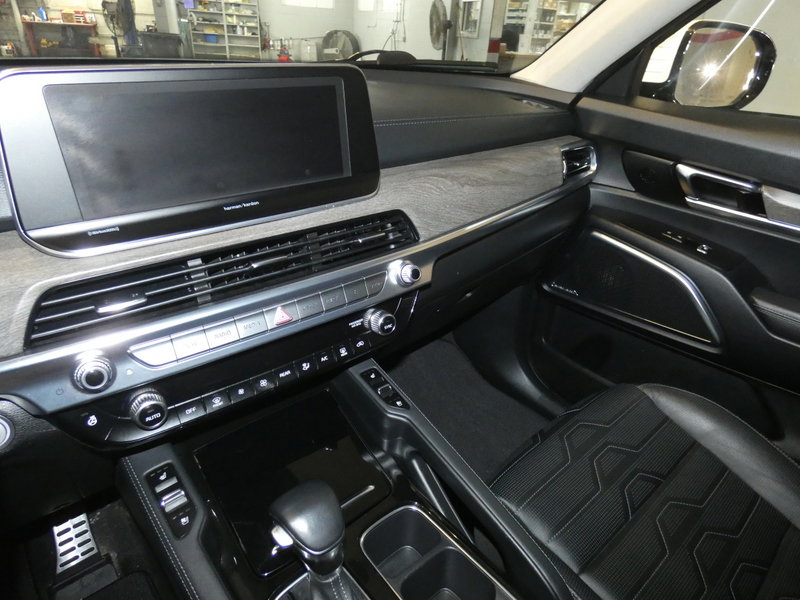 Used 2022 Kia Telluride SX image 12