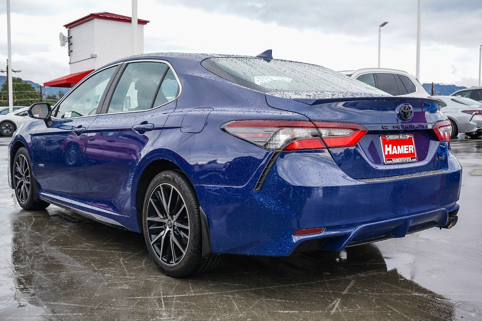 Certified 2023 Toyota Camry SE image 7