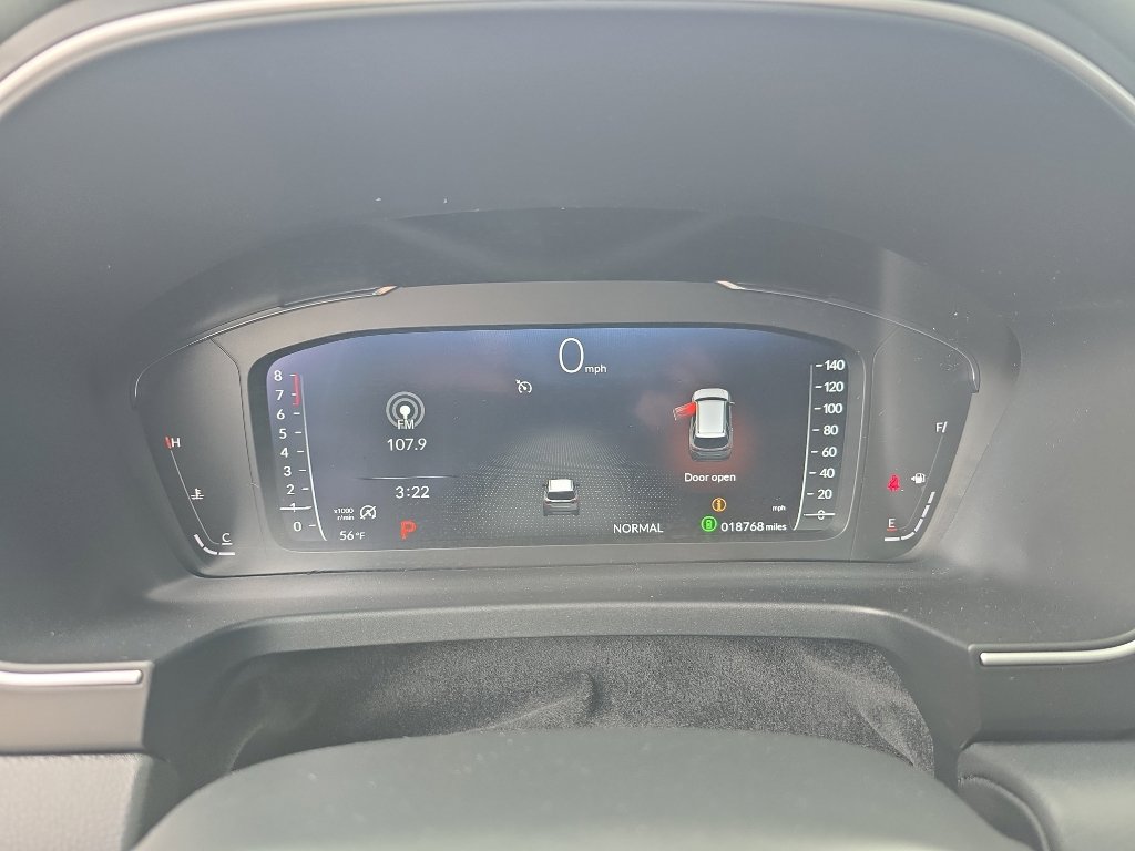 Used 2025 Honda Pilot Black Edition image 40