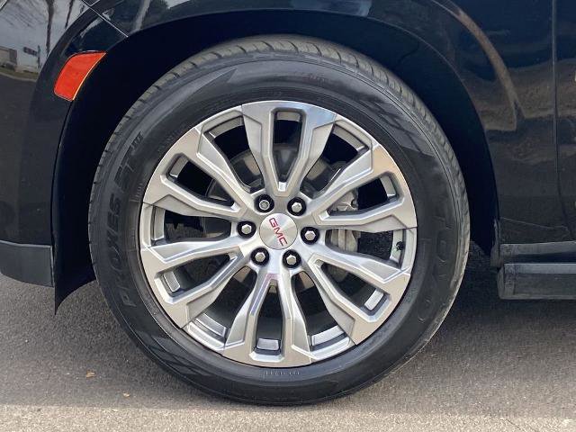 Used 2021 GMC Yukon XL Denali w/ Denali Ultimate Package image 30