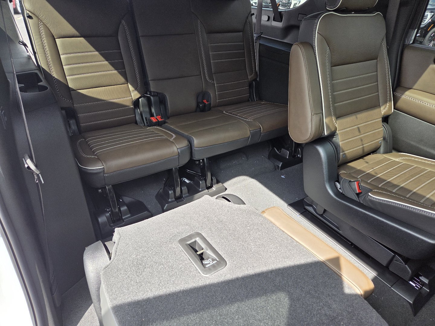 New 2026 GMC Yukon XL Denali Ultimate AWD/4WD image 28