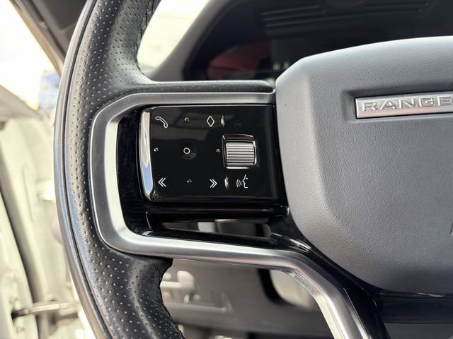 Used 2022 Land Rover Range Rover Evoque R-Dynamic SE image 8