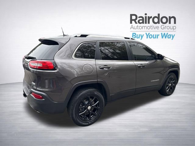 Used 2018 Jeep Cherokee Latitude Plus w/ Comfort/Convenience Group image 8