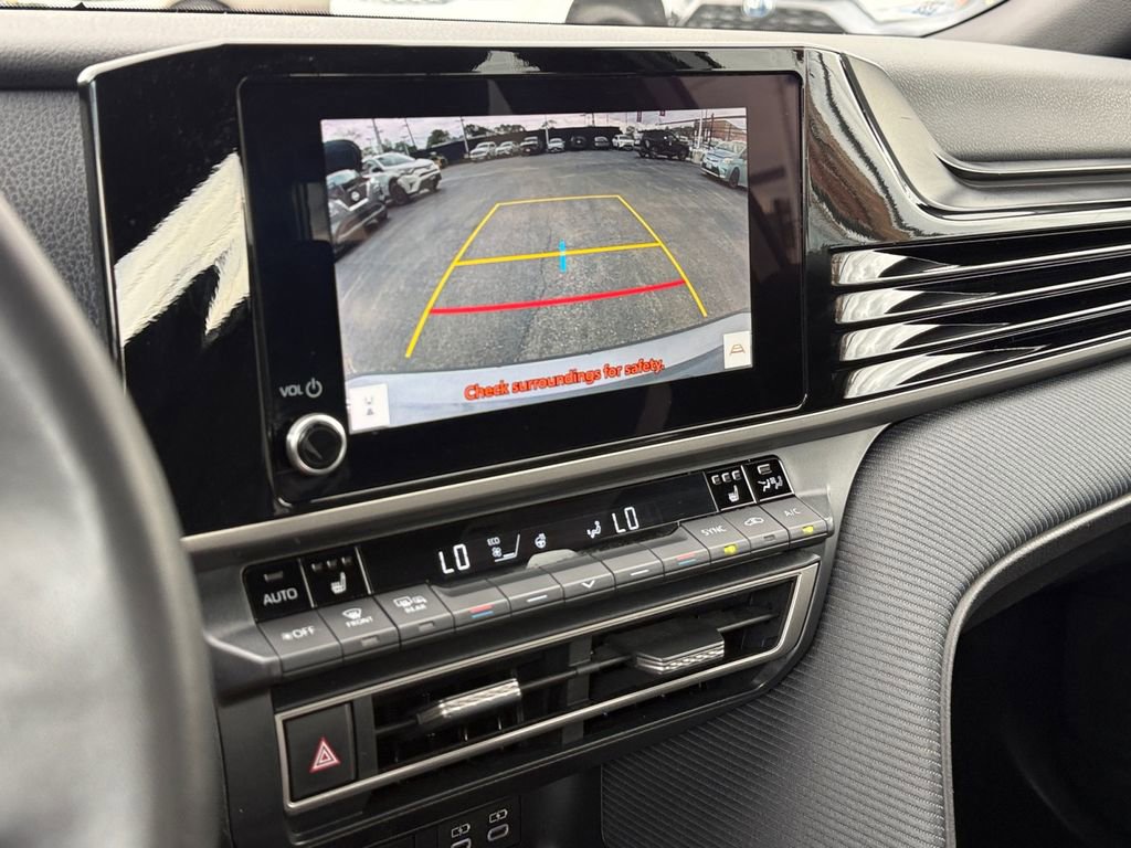 Certified 2025 Toyota Camry SE w/ Convenience Package AWD/4WD image 35