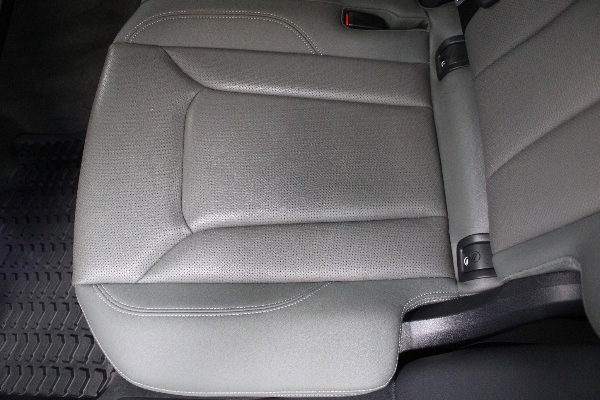 Used 2020 Audi Q8 Premium Plus AWD/4WD image 23