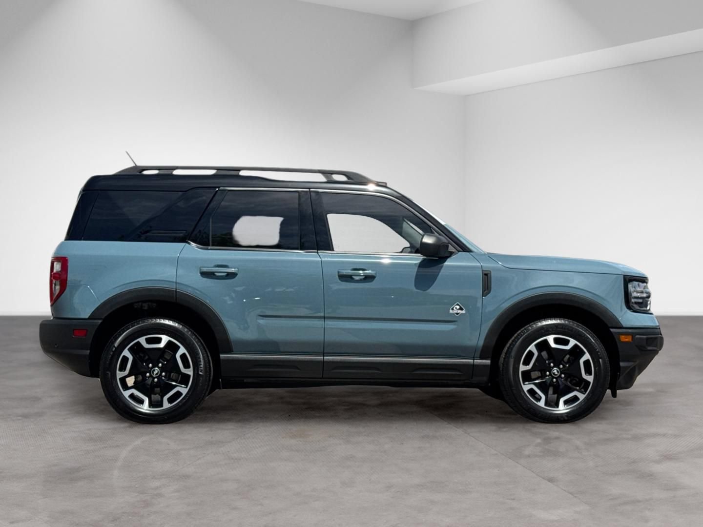Used 2022 Ford Bronco Sport Outer Banks w/ Tech Package AWD/4WD image 7