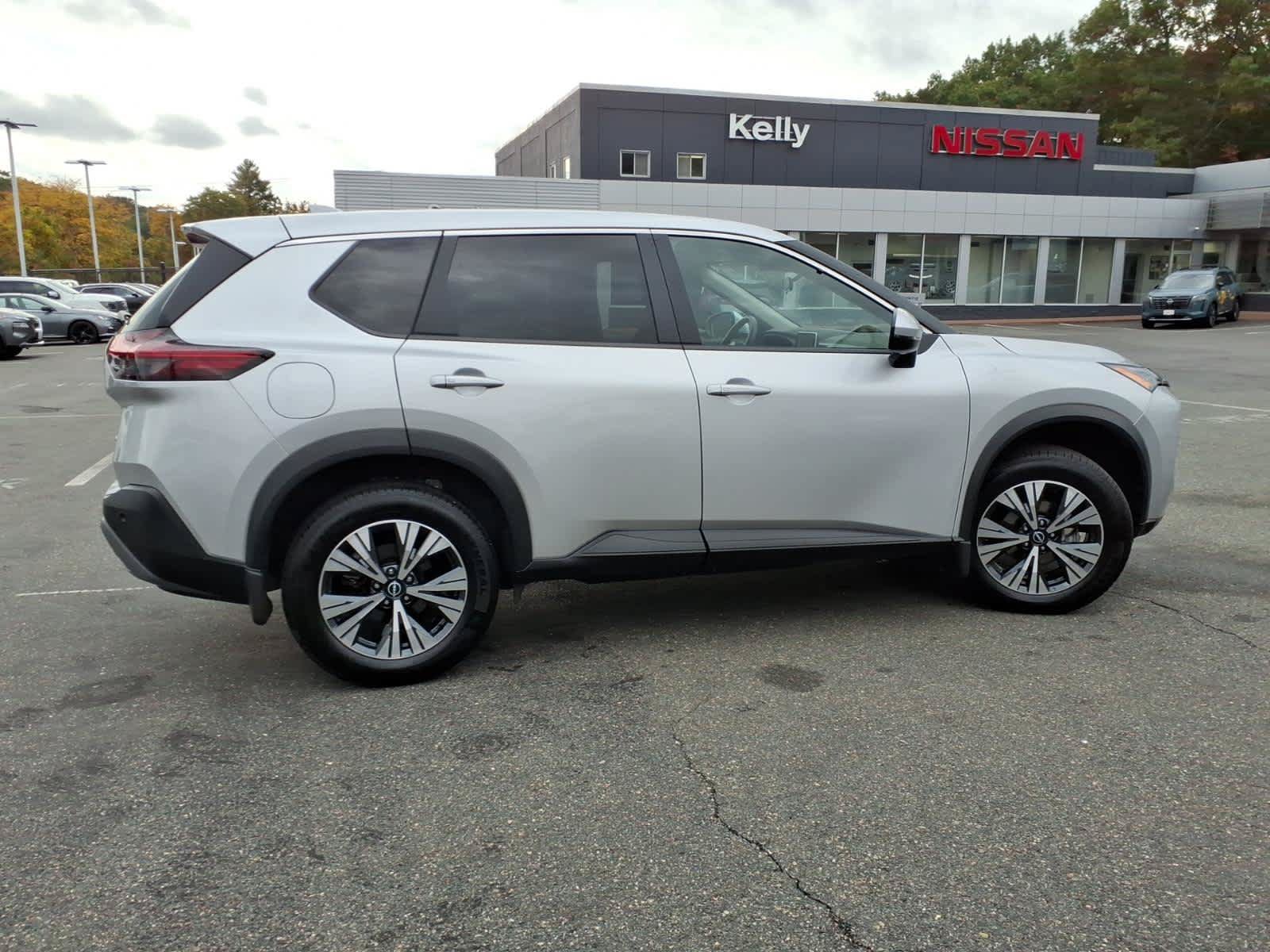 Certified 2022 Nissan Rogue SV AWD/4WD image 4