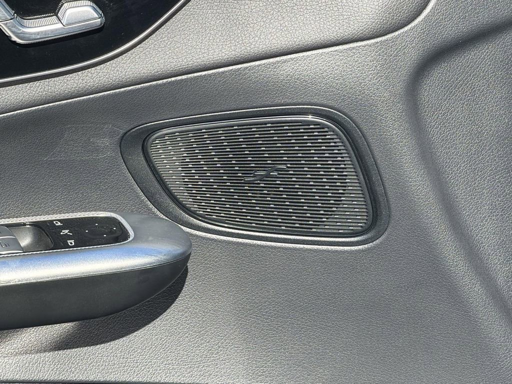 Used 2024 Mercedes-Benz GLC 300 image 18