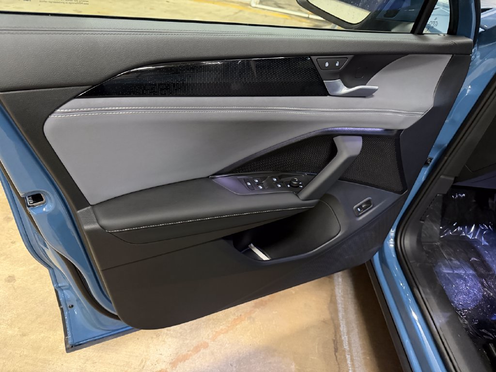 New 2026 Volkswagen Tiguan SE AWD/4WD image 9