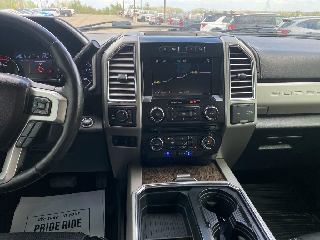 Used 2017 Ford F250 Lariat w/ Lariat Ultimate Package image 18