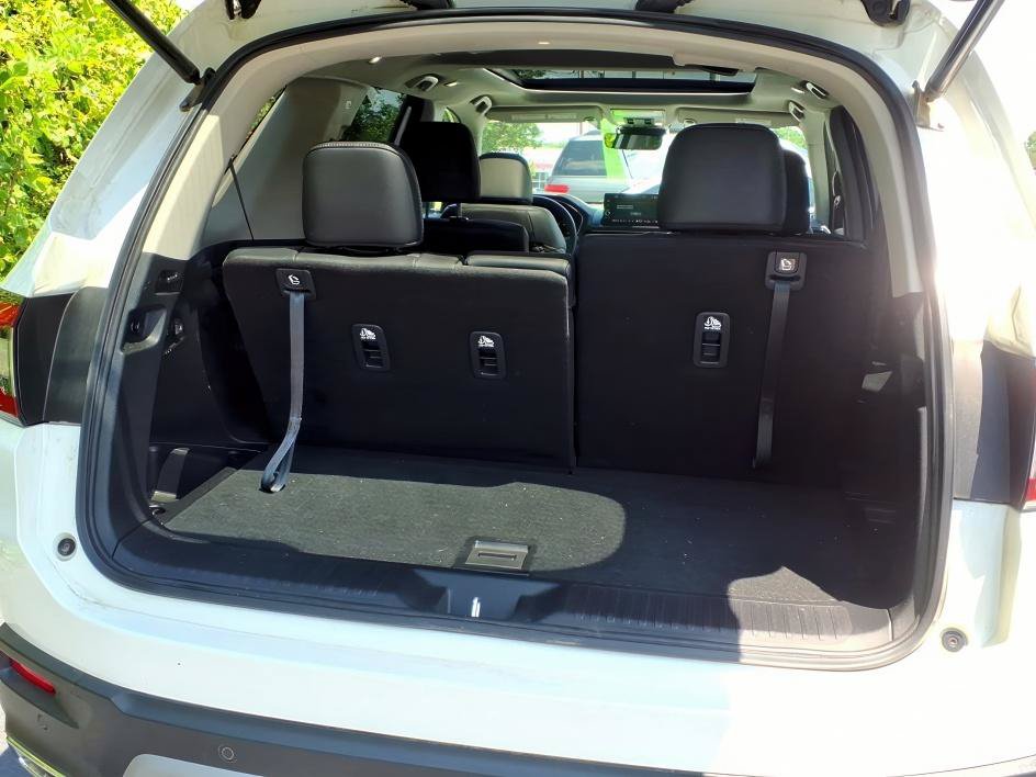 Used 2023 Honda Pilot Touring image 5