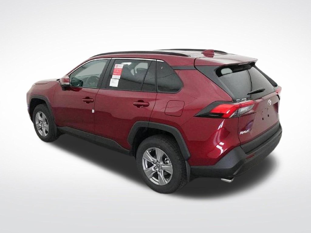 Used 2025 Toyota RAV4 XLE w/ Convenience Package FWD image 15