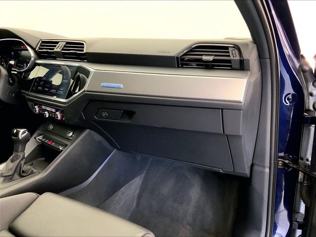 Used 2021 Audi Q3 2.0T Premium Plus w/ Premium Plus Package AWD/4WD image 21