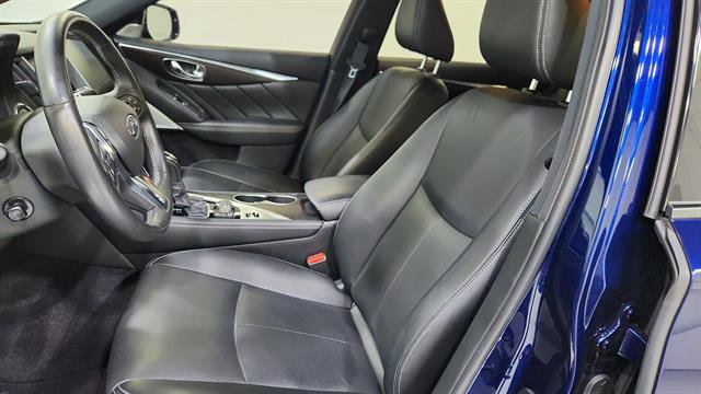 Used 2023 INFINITI Q50 Sensory image 12