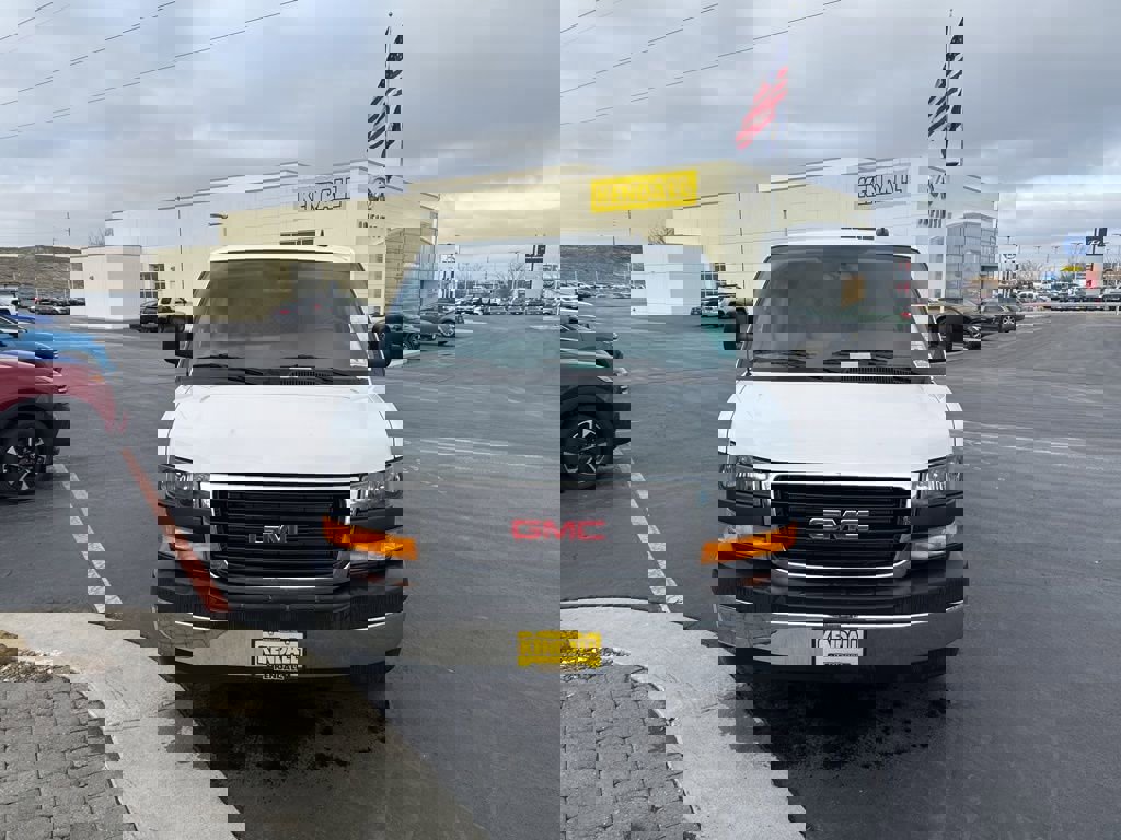 New 2025 GMC Savana 2500 Work Van w/ Enhanced Convenience Package image 32