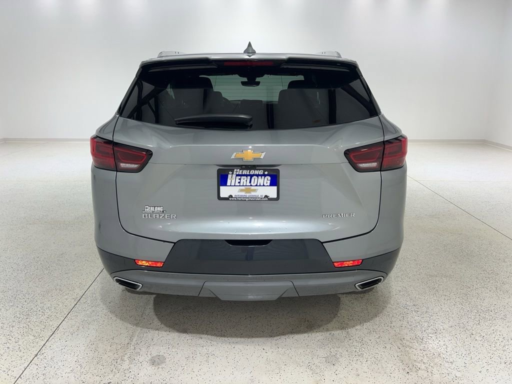 Used 2023 Chevrolet Blazer Premier w/ Driver Confidence II Package image 4