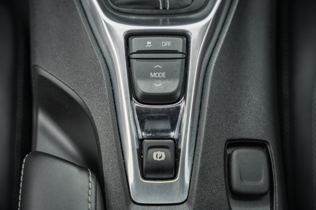 Used 2018 Chevrolet Camaro SS RWD image 35