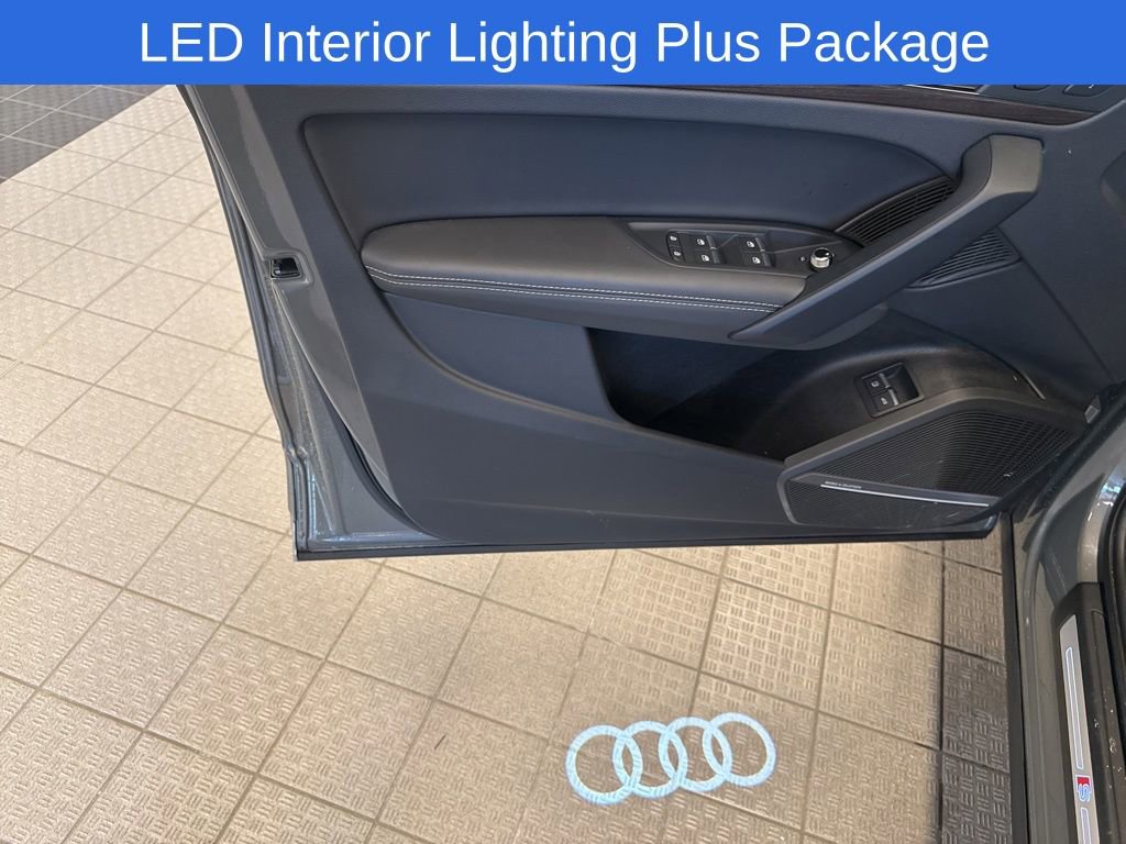 Used 2025 Audi Q5 e Premium Plus w/ Premium Plus Package image 22