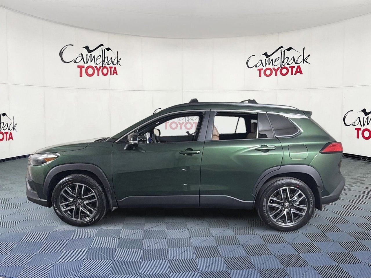 New 2026 Toyota Corolla Cross XLE FWD image 4