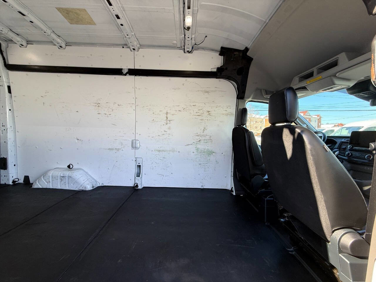 Used 2020 Ford Transit 250 148 High Roof AWD image 29