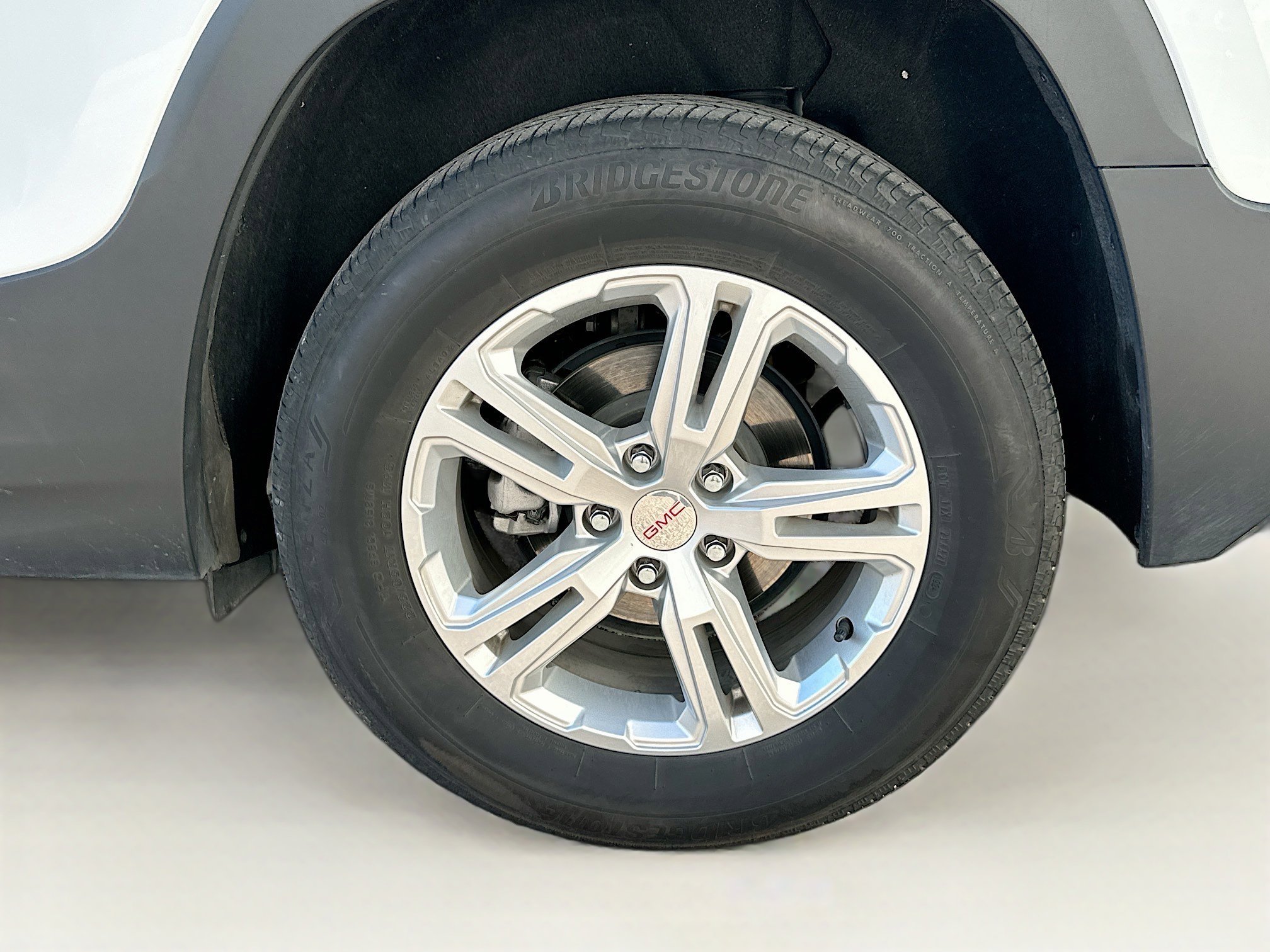 Used 2024 GMC Terrain SLE image 11