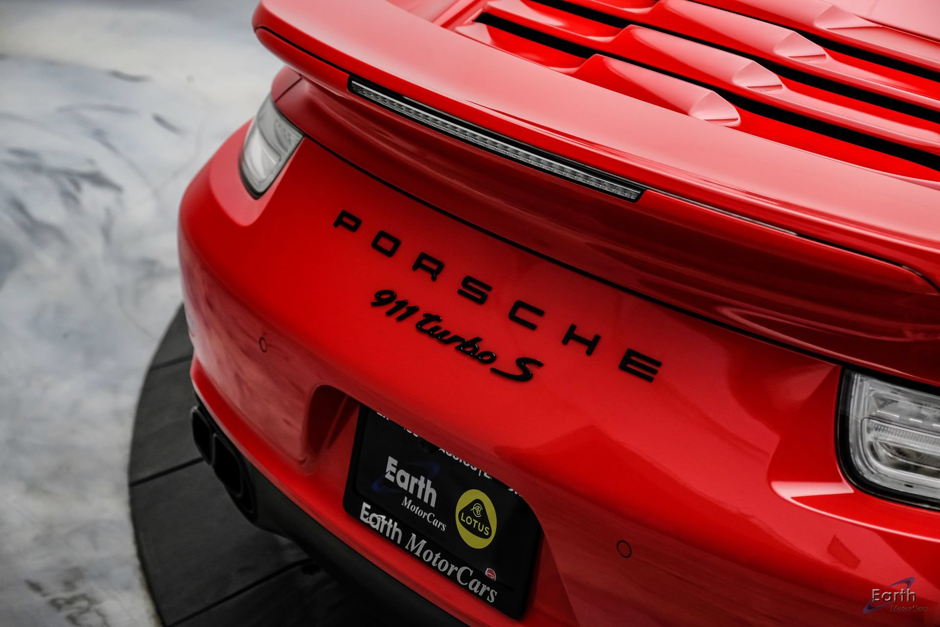 Used 2014 Porsche 911 Turbo S AWD/4WD image 17